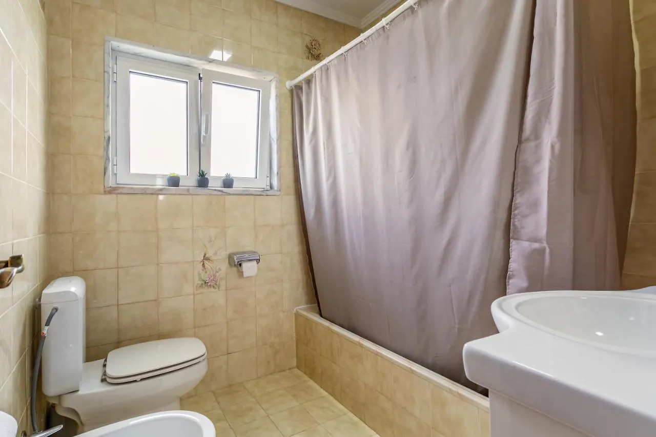 Encarnacao Home Lisbon